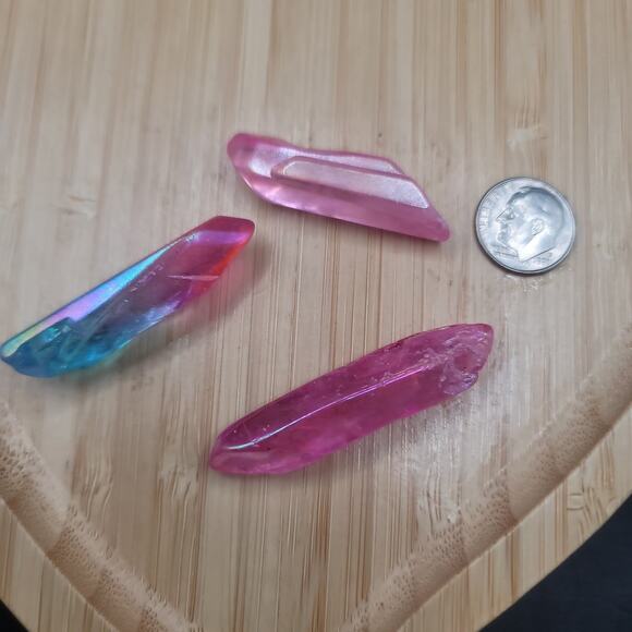 Electroplated Aura Crystal Quartz Points, 27G - Picture 4 of 4
